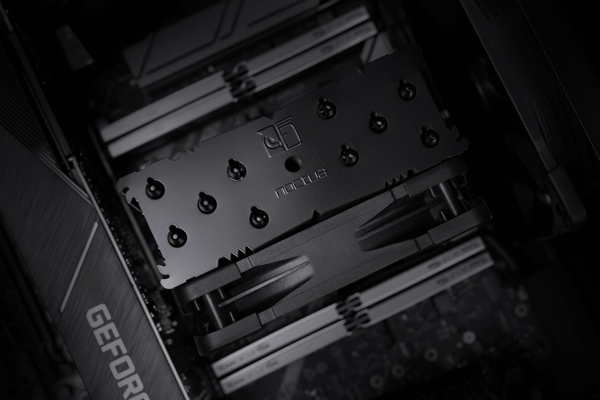 Noctua NH-U12S chromax.black z góry
