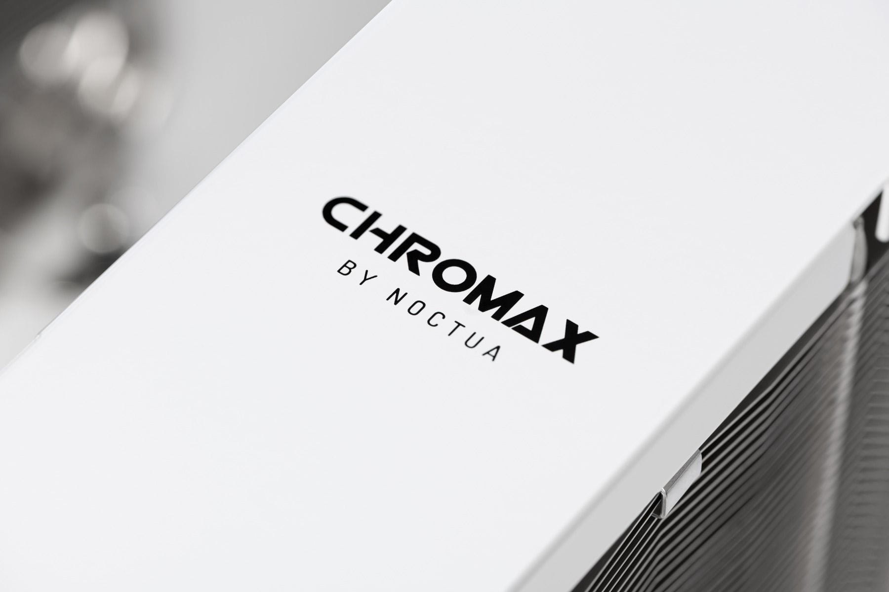 Noctua NA-HC8 chromax.white front