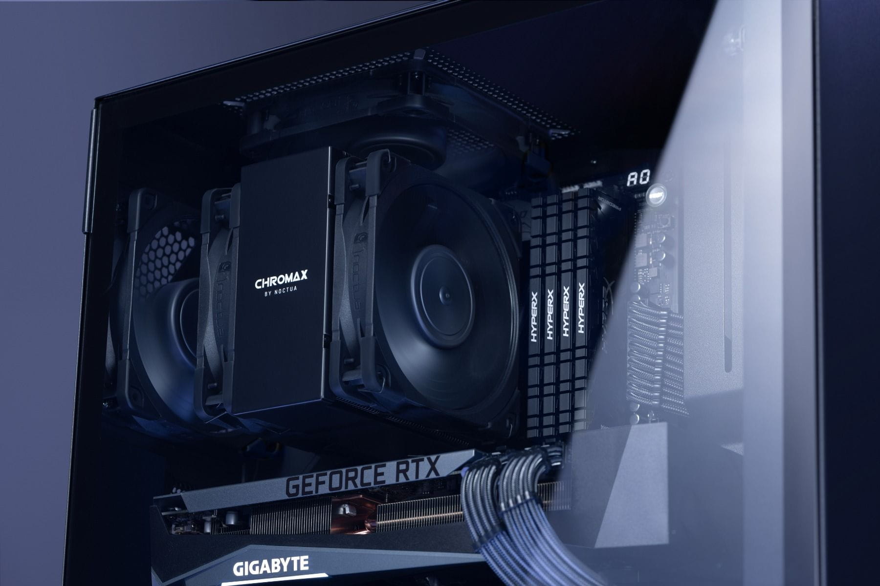 Noctua NA-HC8 chromax.black styl