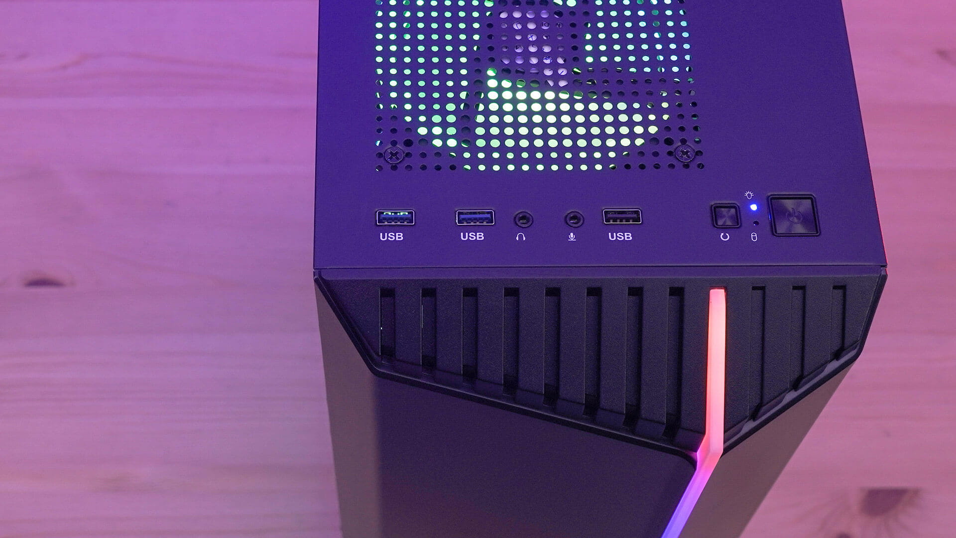 Aerocool Bionic Black RGB panel ARGB